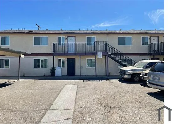 3 bed, 952 sqft, $1,700 — Photo 3