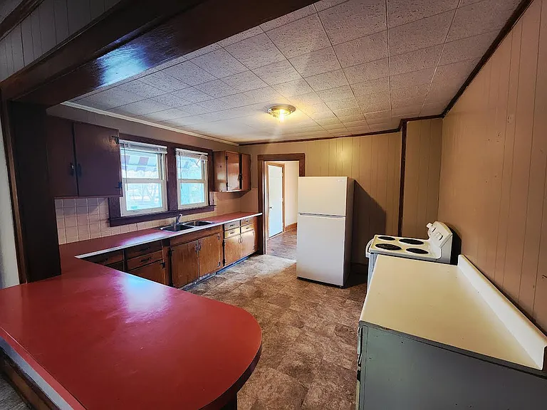 224 Wausau St — Photo 16