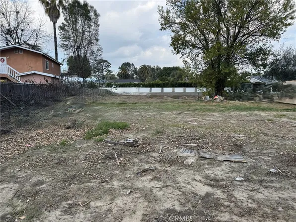 17545 Community St, Northridge, CA 91325