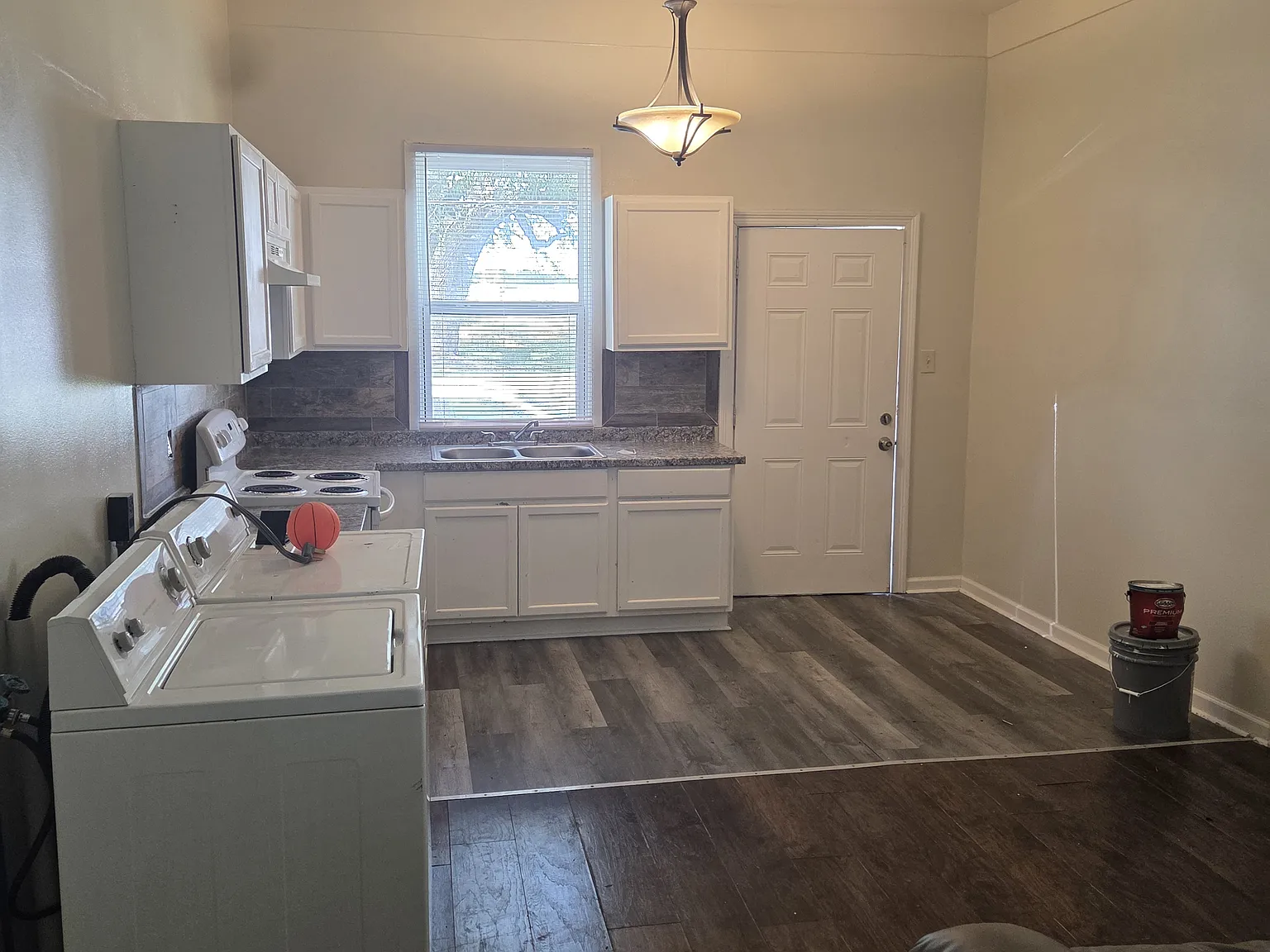 1233 N. Arline Avenue, Gramercy — Photo 2
