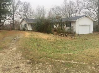 2617 Burton Rd, Utica, KY 42376