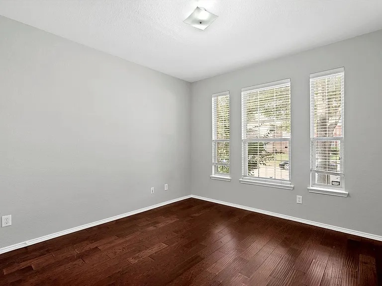 4404 Waskom Dr — Photo 25