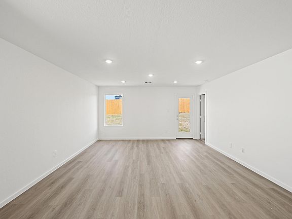 5th image of 3020 Fall Gold Ln