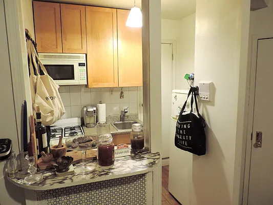 Rented by J Misrahi Realty Corp | media 19