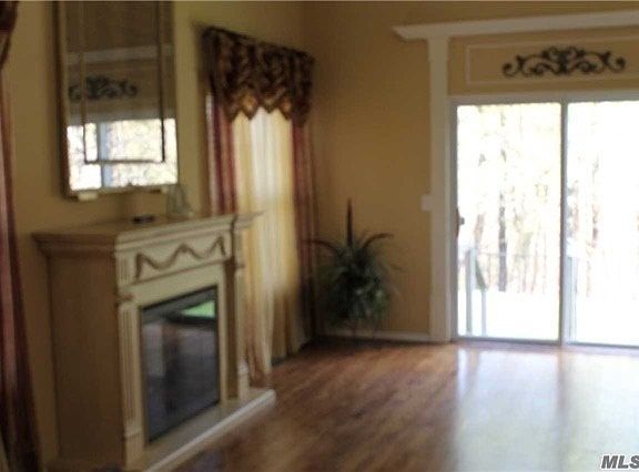 2nd image of 180 Kettles Ln