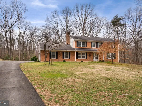 8017 Stillbrooke Rd, Manassas, VA 20112