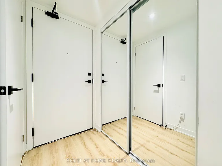 319 Jarvis St #1101 — Photo 26
