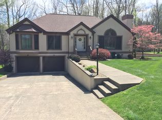 41800 Ashwood Dr, Belmont, OH 43718
