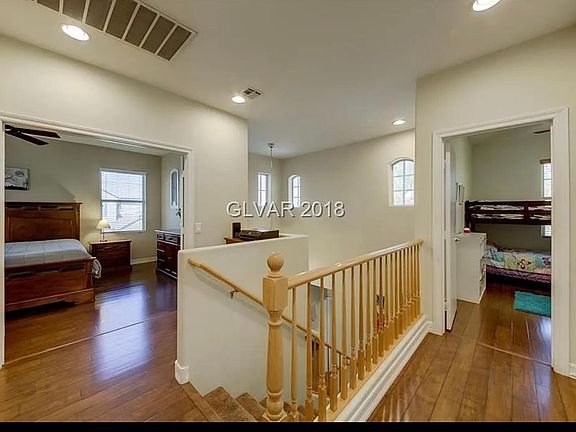 4th image of 10925 Lampione St