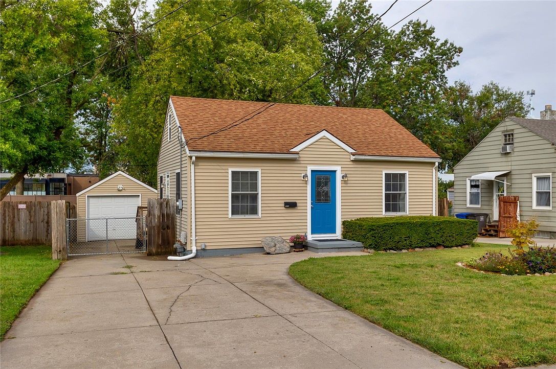 3918 57th St, Des Moines, IA 50310 Zillow