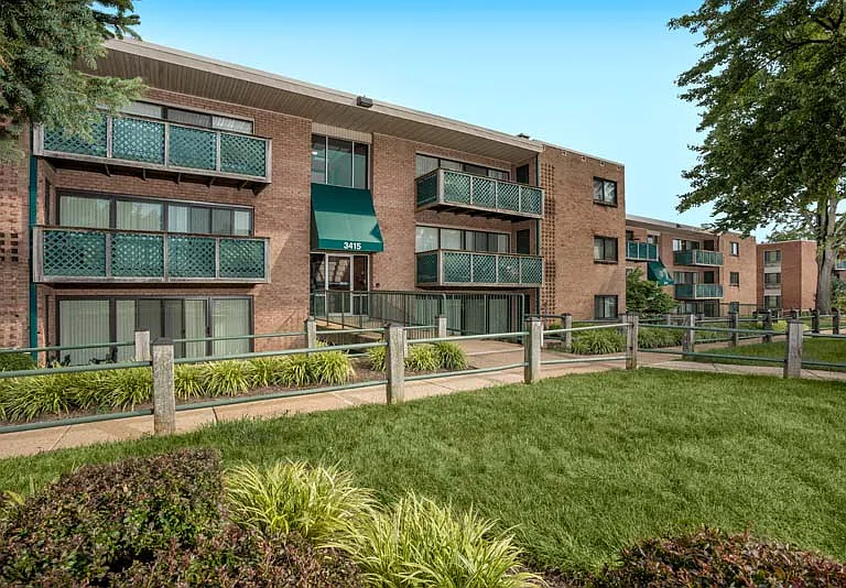 GrandView Apartments — Photo 13