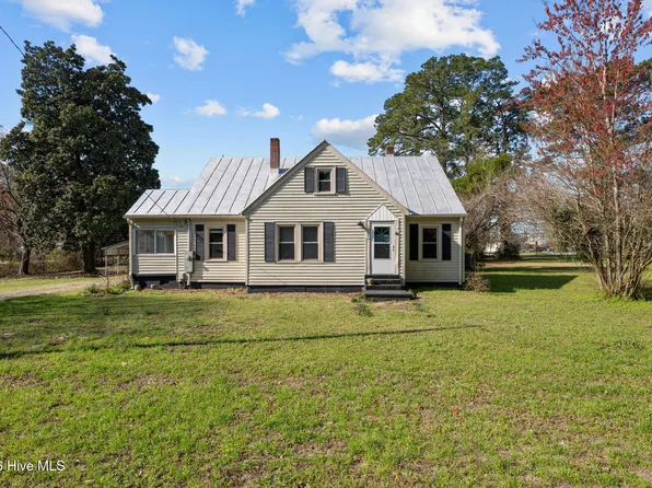 107 N C Street, Bridgeton, NC 28519