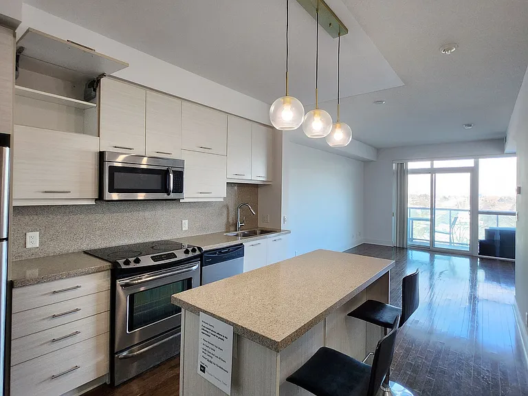 26 Norton Ave #1106 — Photo 19