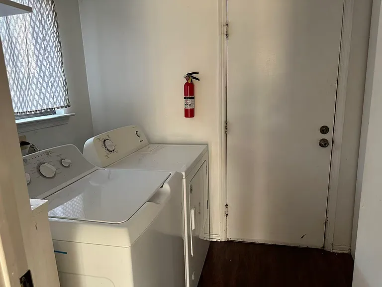 28 Spencer St #213 — Photo 14