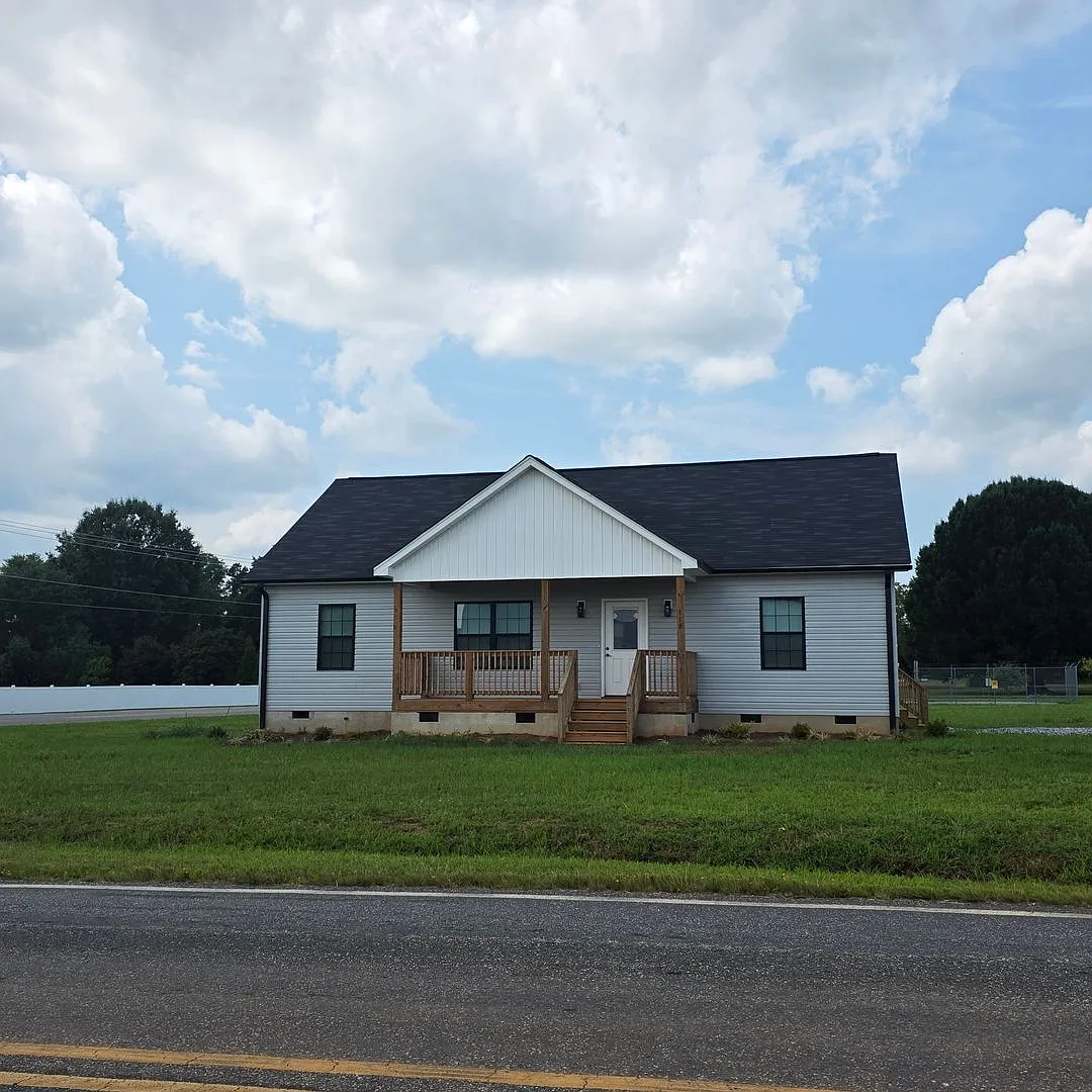 For Rent New Construction Home — Photo 1