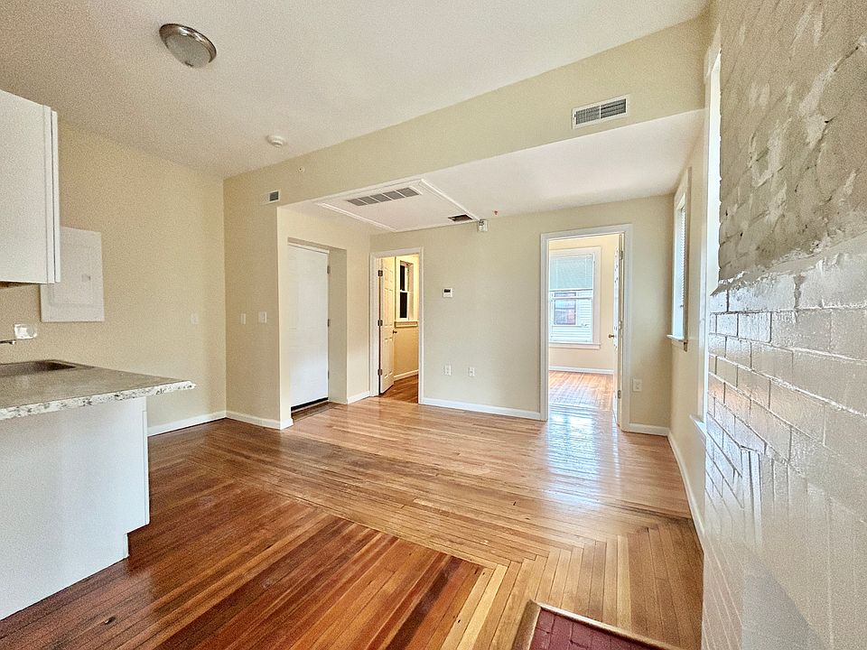 1st image of 133 W Main St #3E