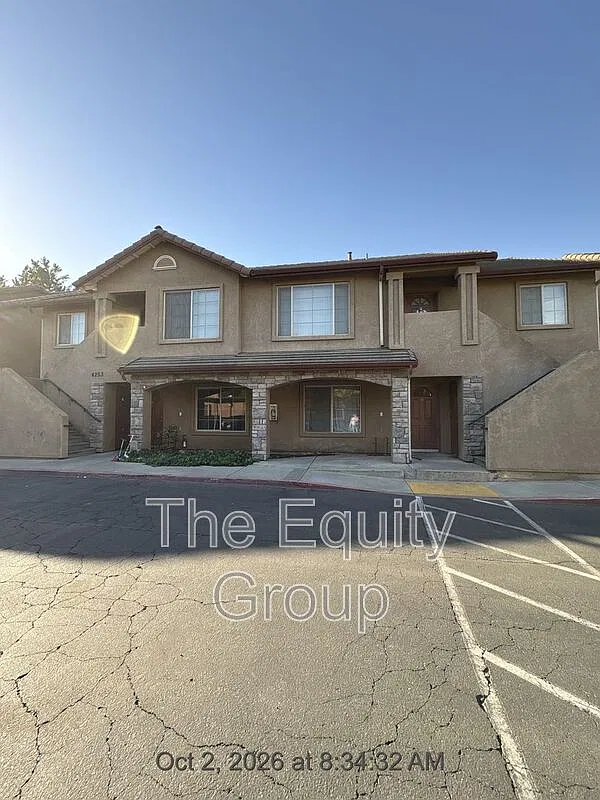 2 bed, 2.0 bath, 1040 sqft, $1,450 — Photo 1