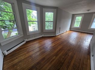 61 Ivy St #2B, New Haven, CT 06511