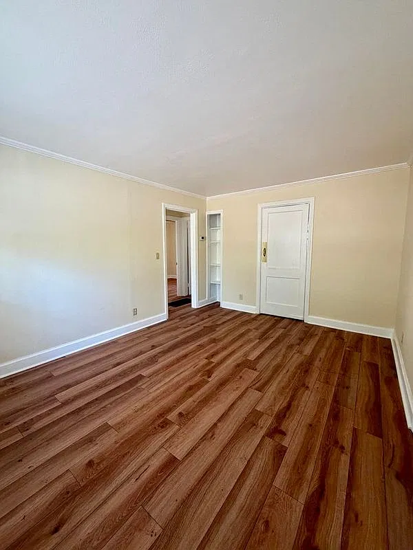 2 bed, 1.0 bath, 688 sqft, $1,200 — Photo 3
