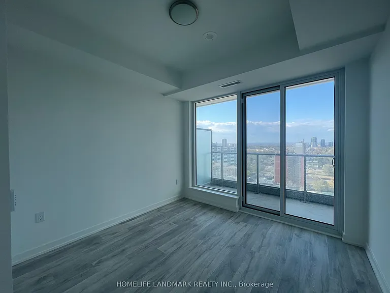 7 Golden Lion Hts #1803 — Photo 15
