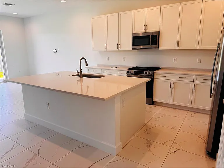 2864 Bloomfield Way — Photo 9