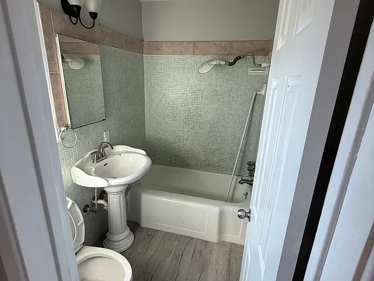 234 Avenida Monterey #A — Photo 6