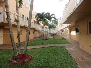 14905 SW 80th St APT 210, Miami, FL 33193