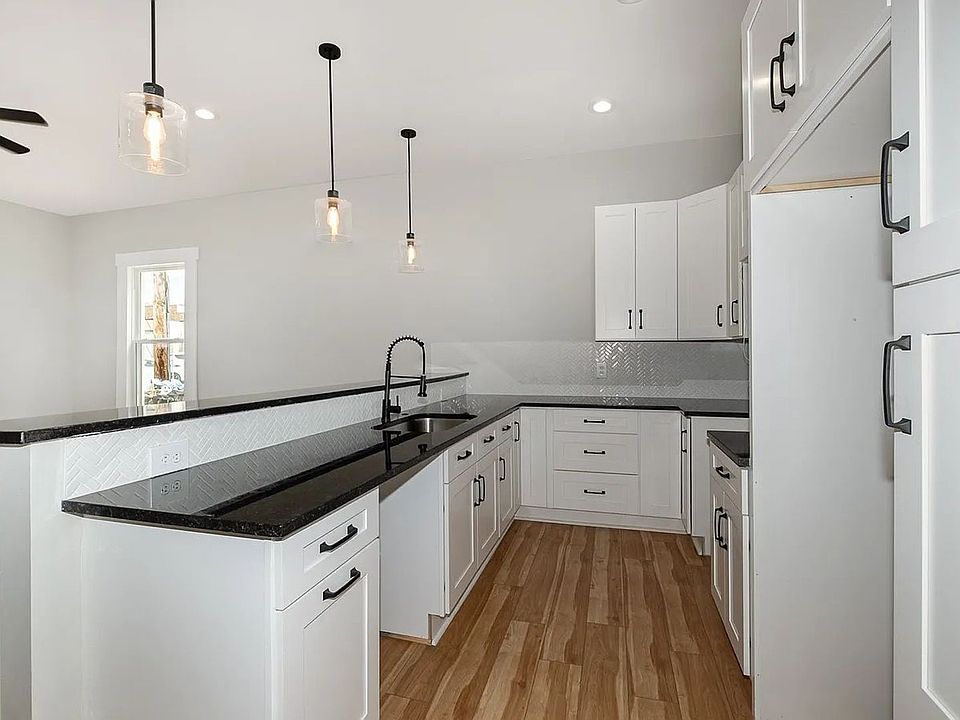 1st image of 1026 Orchard St
