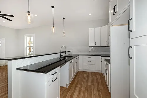1026 Orchard St Photo 1