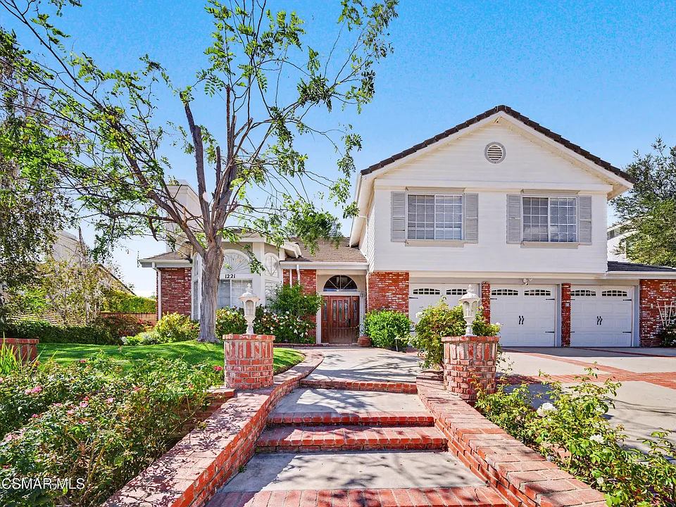 1221 Gentilly Pl