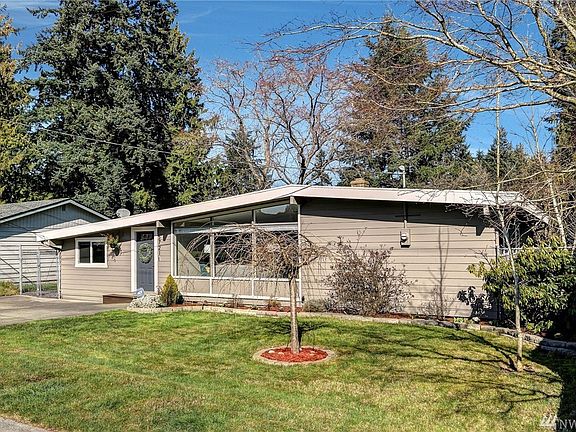 3rd image of 5721 208th St SW