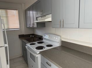 1629 Clark St #201, Honolulu, HI 96822