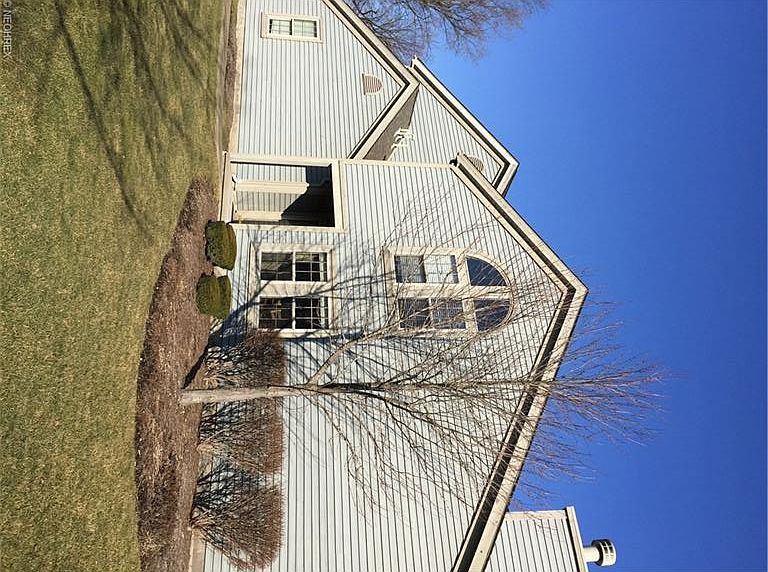1st image of 243 Springbrook Dr NE