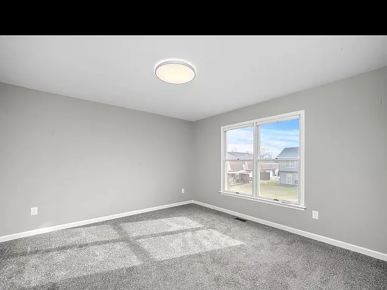 6083 Pennsylvania Dr — Photo 15
