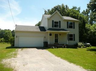 10852 N Antcliff Rd, Fowlerville, MI 48836