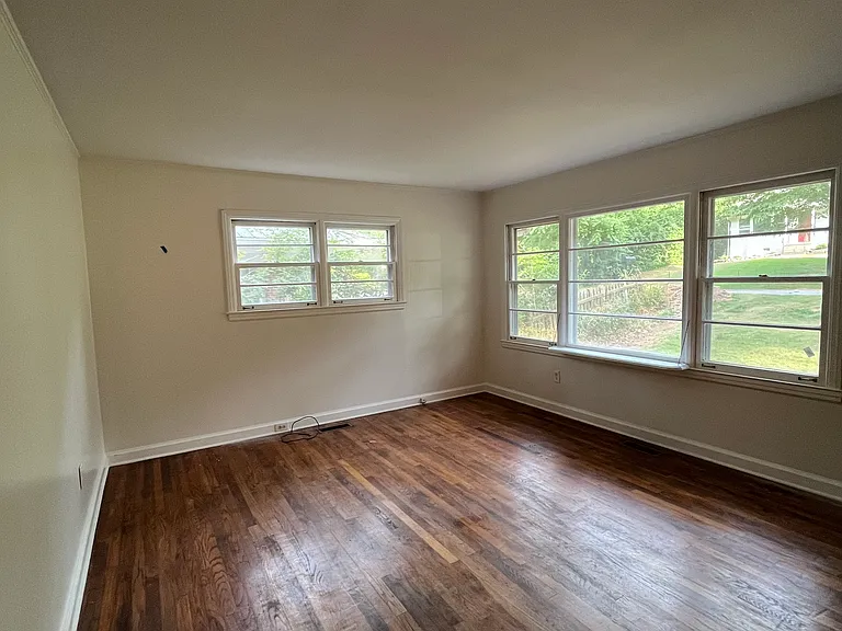 511 Woodland Hills Dr — Photo 4