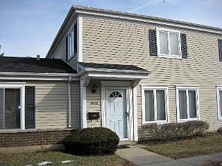 1st image of 1523 Quaker Ln #1523