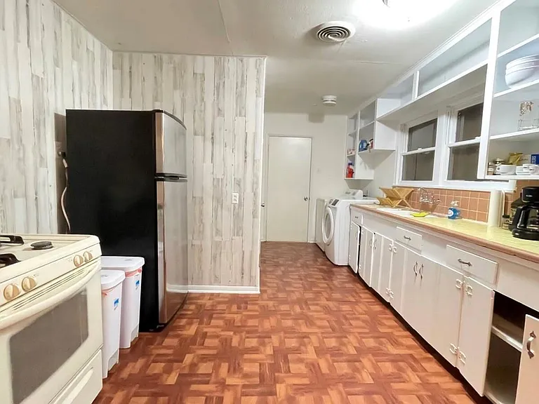 6208 Walnut Hills Dr — Photo 9