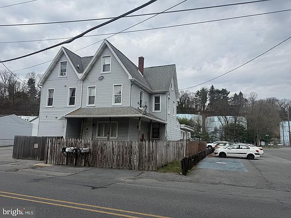 2nd image of 145 Spring Valley Rd