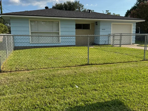 2025 Rio Grande Pl, Orange, TX 77630