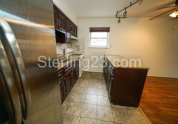 2nd image of 2037 49th St #2