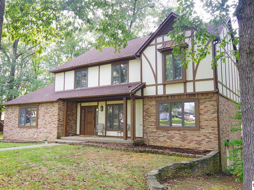 1st image of 1040 Sherwood Dr