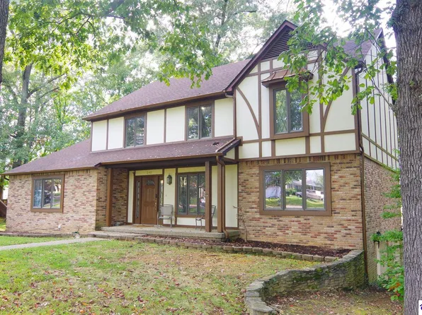 1040 Sherwood Dr, Radcliff, KY 40160