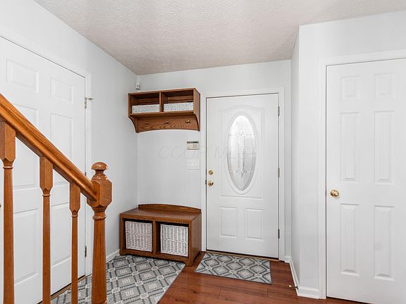 3rd image of 1459 River Trail Dr