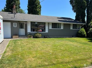 1133 9th St SW, Puyallup, WA 98371