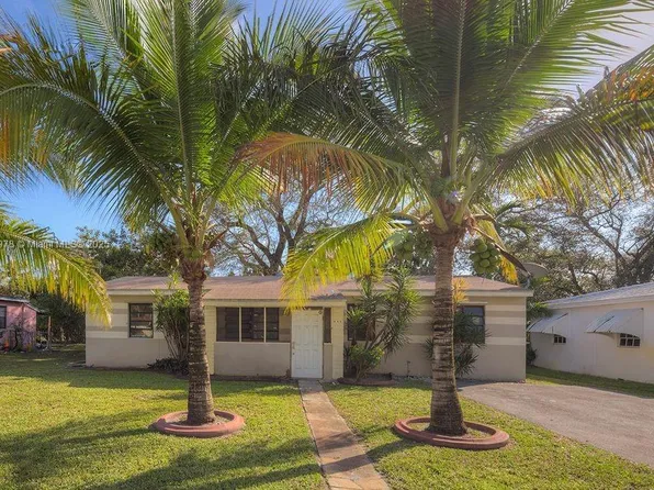 640 NE 137th St, North Miami, FL 33161