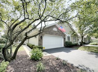 283 Governors Ln, Elgin, IL 60123