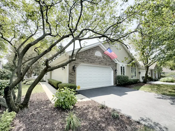 283 Governors Ln, Elgin, IL 60123