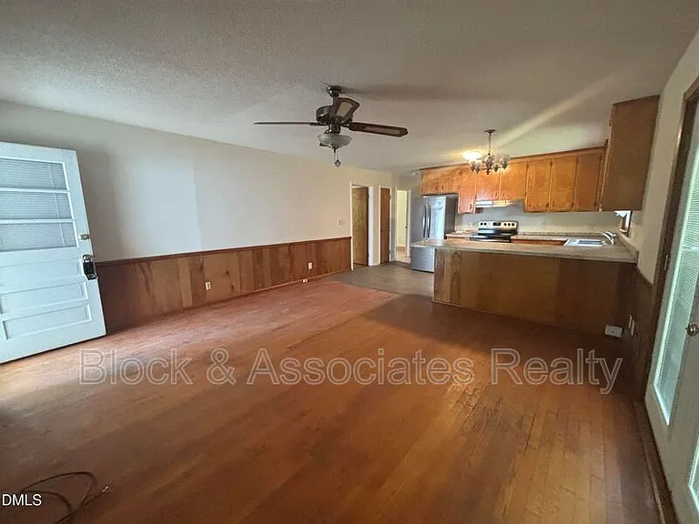 3609 Melrose Dr — Photo 13