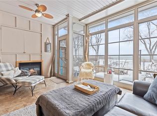 1069 Beach Blvd, Hamilton, ON L8H 6Z9